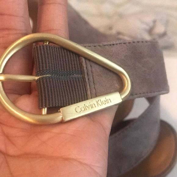 CALVIN KLEIN STRAP HEELS - Picture 3 of 8